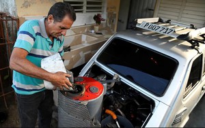 Tàu dầu Nga phải đổi hướng vì Mỹ, những chiếc xe này ở Cuba vẫn 'nhởn nhơ': Chuyện gì đang xảy ra?