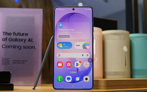 Tại sao một chiếc Galaxy S25 Ultra cao cấp lại "không có cửa" khi so với mẫu iPhone đời cũ hơn cả 2 năm?