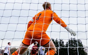 Thủ môn 20 tuổi bị bắn chết gây rúng động làng bóng đá