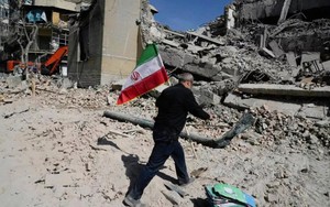 Cựu chuyên gia CIA: Tên lửa Iran đã khiến phòng thủ Mỹ quá tải