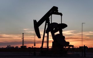 Iran tuyên bố không đàm phán với Mỹ, giá dầu thế giới bật tăng trở lại