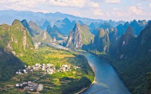 Khách Việt săn vé đi thiên đường của Trung Quốc dịp lễ nhờ mở đường bay thẳng miễn visa