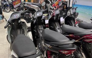 Sức mua xe máy xăng giảm mạnh