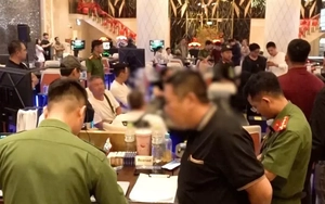 13 người nước ngoài đánh bạc trái phép tại tầng hầm khách sạn 5 sao ở Nha Trang