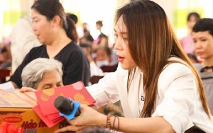 Mỹ Tâm nói thẳng: "Cứ nghĩ làm từ thiện để được cái gì đó thì hoàn toàn vô nghĩa"