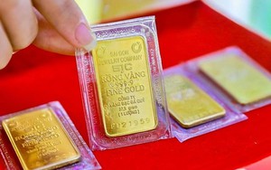 Giá vàng hôm nay 30/3 đồng loạt lao dốc: SJC và vàng nhẫn "bốc hơi" cả triệu đồng