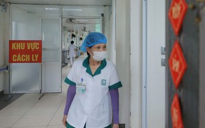 Hà Nội ghi nhận 17 ca COVID-19, theo dõi biến thể "ve sầu" BA.3.2