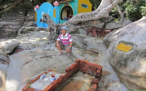 Việt Nam còn có một Giếng Tiên nữa mang tên vua, sát biển nhưng nước ngọt: Du khách đến thường làm 1 việc