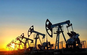 Khủng hoảng Iran đe dọa 20% lượng dầu mỏ toàn cầu, một quốc gia bất ngờ hưởng lợi lớn