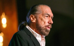 Bị vợ ruồng bỏ, bố đơn thân nghèo khổ tất tay cho "canh bạc" ngoạn mục, lột xác thành ông trùm tỷ đô