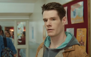 Xem phim Sex Education, tôi mất ngủ và ngẫm nghĩ cả đêm: Sau hàng chục năm, tôi không còn căm giận cha mẹ nữa!