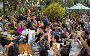 Phải đóng cửa 5 ngày, quán cafe của ông hoàng nhạc Việt đình đám một thời "thất thủ" khi mở lại