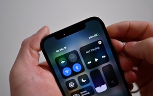 Tôi đã tìm thấy lý do pin iPhone cứ "tụt ầm ầm" xuống còn 20% khi để qua đêm: Dưới đây là cách khắc phục