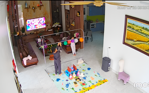 Xem clip 2 em bé tổ chức sinh nhật cho mẹ, dân mạng khen 'sao mà khéo dạy con'