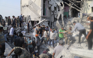 Hình ảnh Iran tan hoang, người dân mất nhà sau chiến sự