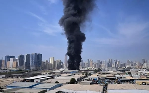 Canh bạc sinh tồn của Iran