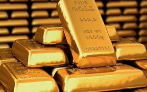 Giá vàng công phá sau cú rớt thẳng đứng, bạc tiếp tục "nóng"