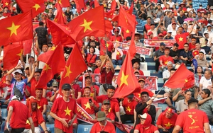 Sao Malaysia bất ngờ… cảm ơn CĐV Việt Nam sau khi ghi bàn danh dự cho đội nhà