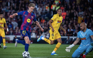 Barcelona đại thắng derby Catalan, áp sát ngôi vô địch La Liga