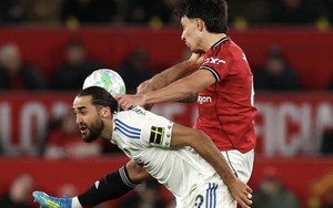 HLV Man Utd phẫn nộ: Trọng tài sai rõ ràng, ra quyết định tệ chưa từng thấy