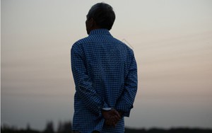 Có lương hưu 30 triệu đồng/tháng, cụ ông 62 tuổi nhất quyết không thay con trai trả tiền vay mua nhà: "Không phải nghĩa vụ của tôi"