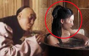 Từ Hy tắm xong giữ lại Lý Liên Anh, trong điện liên tục vang tiếng kêu: Cung nữ lén nhìn rồi chết lặng