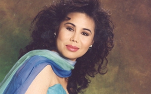 Nữ danh ca U80: "Mẹ bảo tôi, học hết tiểu học thôi rồi ra ngoài chợ Đà Lạt bán rau"