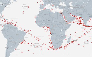 70 siêu tàu chở dầu xếp hàng dài, đồng loạt hướng về phía Mỹ - chuyện gì đang xảy ra?