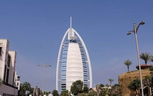 Khách sạn xa xỉ ở Dubai đóng cửa