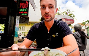 Trổ tài dùng tiếng Việt cho "chuẩn bản địa", anh Tây nói gõ nhầm 1 dấu câu và cái kết khiến ai cũng ngượng thay