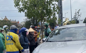 TPHCM: Phát hiện nam tài xế tử vong trong ô tô trên đường Phạm Văn Đồng