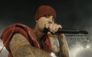 Justin Bieber bị “đụng chạm” nhạy cảm ngay trên sân khấu Coachella