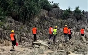 Hàng trăm người tìm kiếm nam kỹ sư mất tích khi đi tắm biển