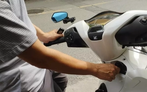 Lý do khiến hàng loạt ô tô, xe máy ở Hà Nội bị ‘tê liệt’