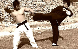 Người đàn ông hiếm hoi khiến Lý Tiểu Long ê ẩm toàn thân sau hơn 30 phút giao đấu là ai?