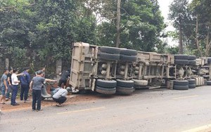 Vụ xe đầu kéo đè bẹp xe con và xe máy, 2 phụ nữ tử vong: Bắt tạm giam tài xế Trần Văn Khoa