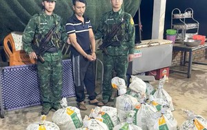 Bắt quả tang đối tượng vận chuyển, cất giấu gần 400kg nghi thuốc nổ