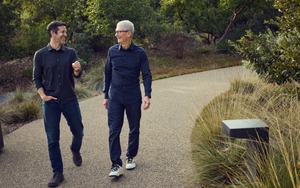 Tim Cook rời ghế CEO Apple sau 15 năm, John Ternus tiếp quản từ 1/9