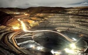 Không phải vàng, Trung Quốc đang âm thầm gom một kim loại quý với tốc độ kỷ lục, giá rẻ hơn 60 lần