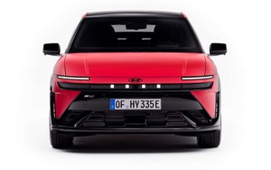 Hyundai ra mắt xe điện cỡ nhỏ mới, đi gần 500 km/sạc