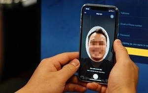 Đang quét khuôn mặt, xác thực CCCD, người đàn ông nhận thông báo tài khoản trừ 350 triệu đồng