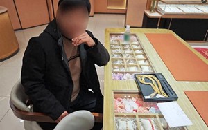 Phát hiện 1 người đàn ông mua 58,67 chỉ vàng cùng một lúc, nhân viên nói thẳng: “Chúng tôi không bán“