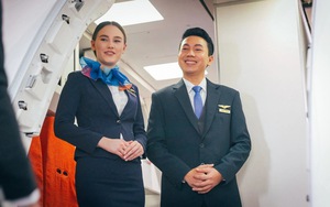 Tiếp viên hàng không tiết lộ sự thật đằng sau lời chào khi khách lên máy bay