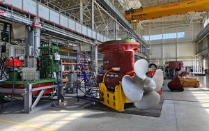 Phương Tây rút lui, Nga chỉ cần 2 năm để tìm lời giải: Đội tàu phá băng lớn nhất thế giới đón tin vui