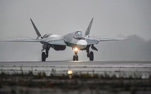 Máy bay Su-57 và PAK DA của Nga đang trên bờ vực tuyệt chủng