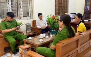 Người phụ nữ SN 1985 đến chi nhánh ngân hàng Agribank rút tiền tiết kiệm, giao dịch viên đang làm thủ tục phải vội báo công an