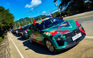 Doanh số tăng vọt 3,5 lần, VinFast vượt Tesla đứng đầu thị trường xe điện ở nước gần Việt Nam