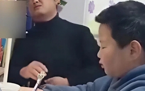 "Gần 50 năm sống hiền lành tử tế, nay kèm con học được 5 ngày, tôi cảm thấy mình có thể làm xã hội đen"!