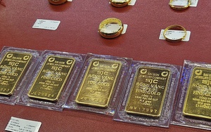 Giá vàng hôm nay 27-4: Đảo chiều sụt giảm