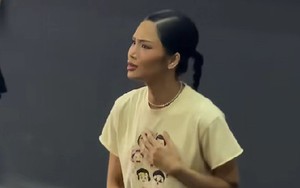 Lần đầu tiên Vbiz có 1 nữ diễn viên phải bỏ chạy khỏi rạp vì bị khán giả chê diễn đơ cứng